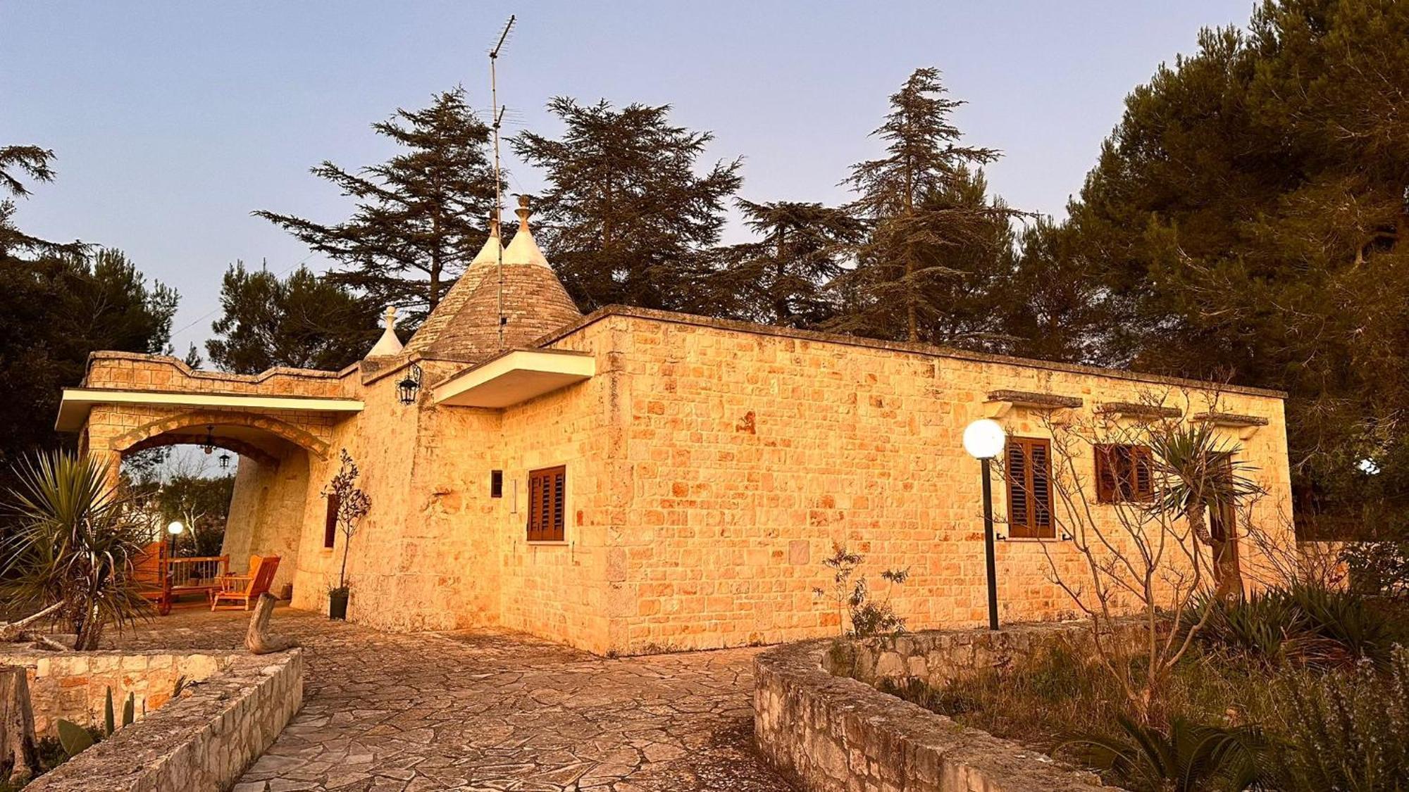 Trulli Pinnacoli 洛科罗通多 外观 照片